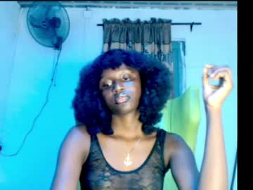 ebony_petitequeenxx