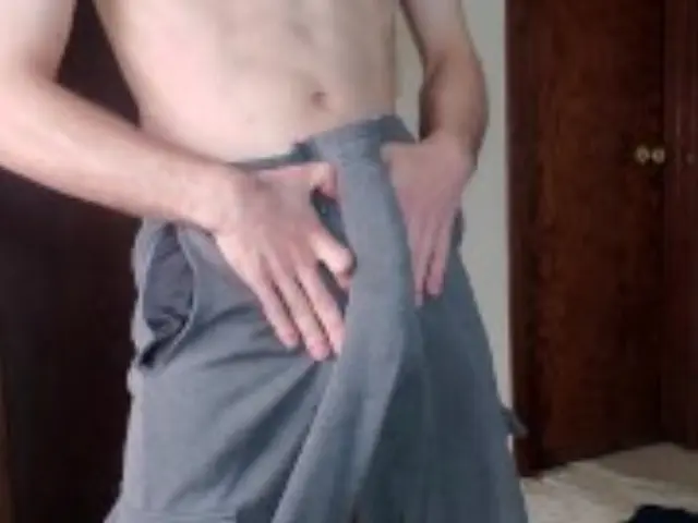 It's sweatpants season part 3 : Look at that! Monster cock cumshot -JustinConrad